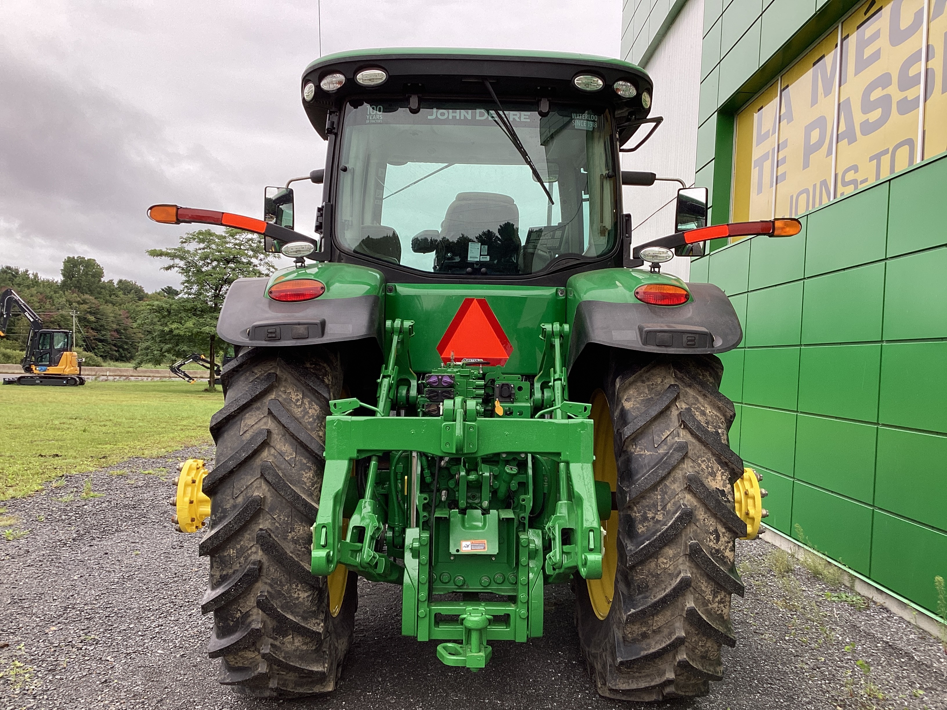 John Deere 7230R