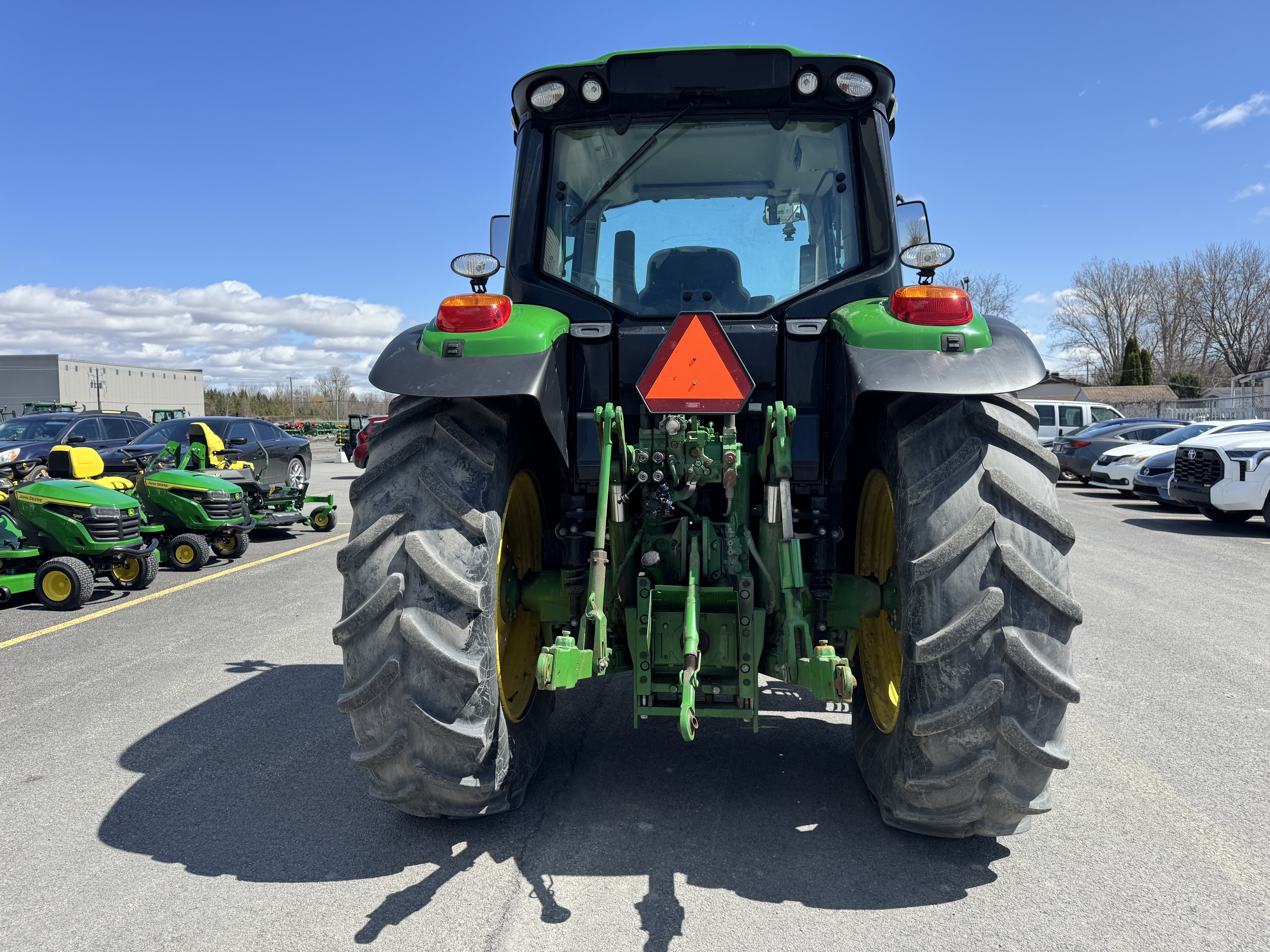 John Deere 6110M